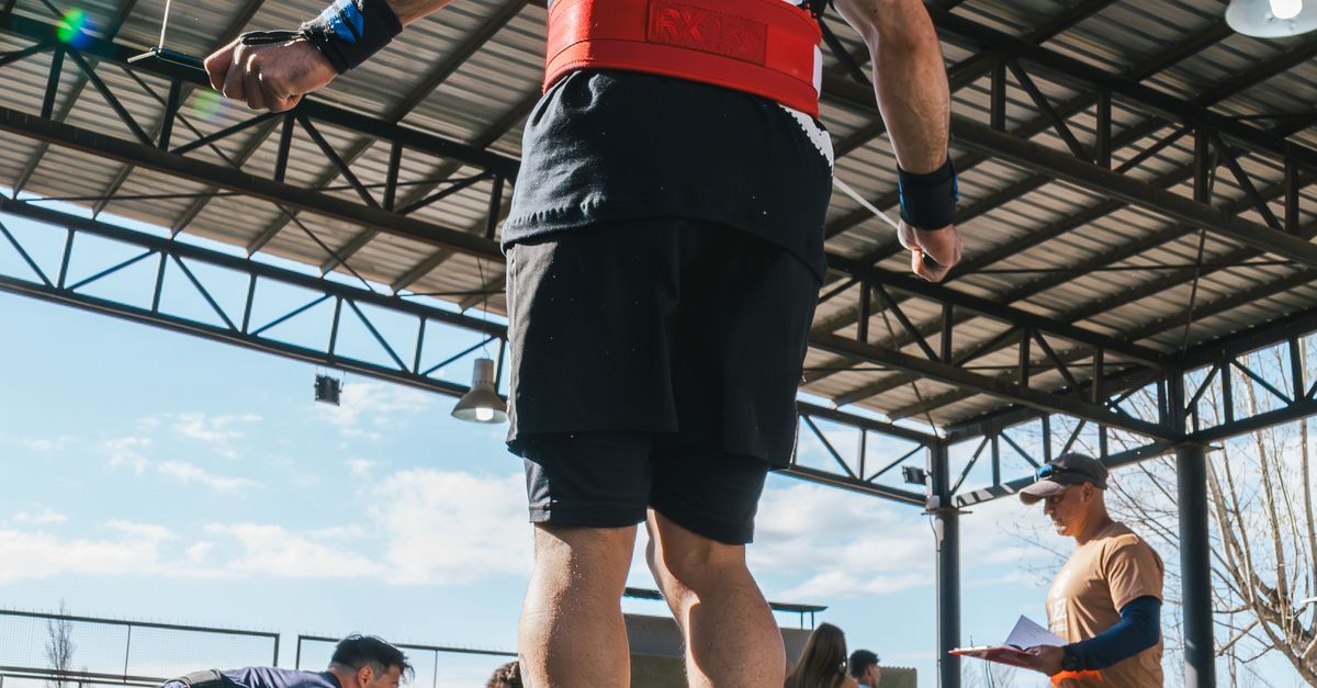 Navigating the Social Dynamics of Group Workouts